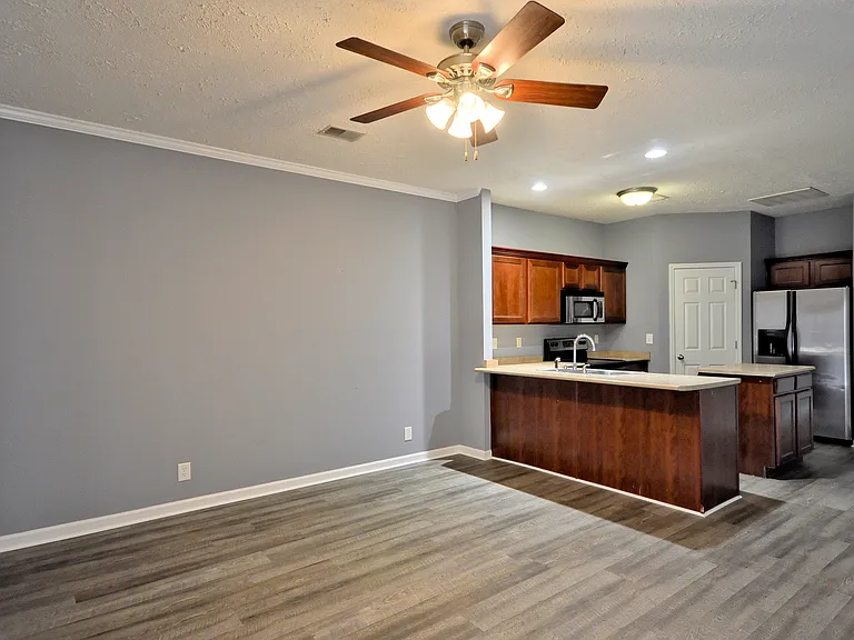 70 John Sevier Ave — Photo 16