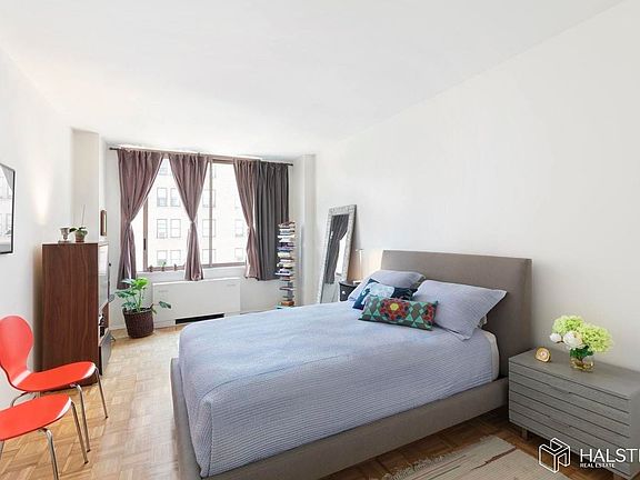 4th image of 101 W 79th St APT 7A