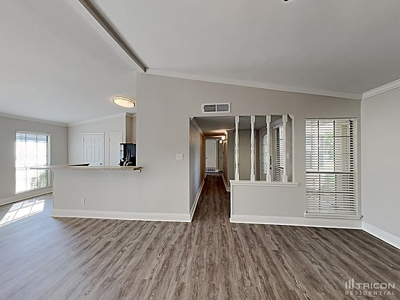 2nd image of 2312 Sharpshire Ln