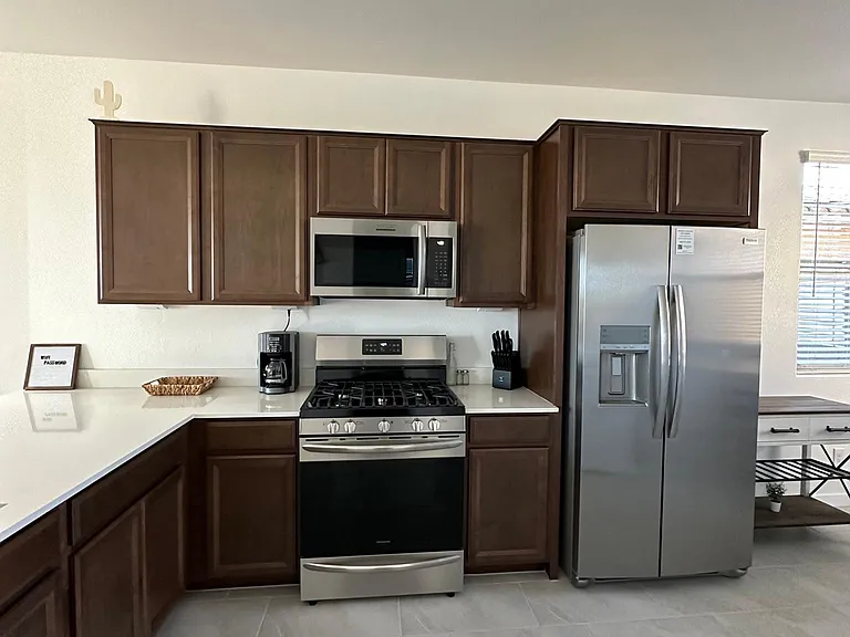 8903 W Solano Dr — Photo 5