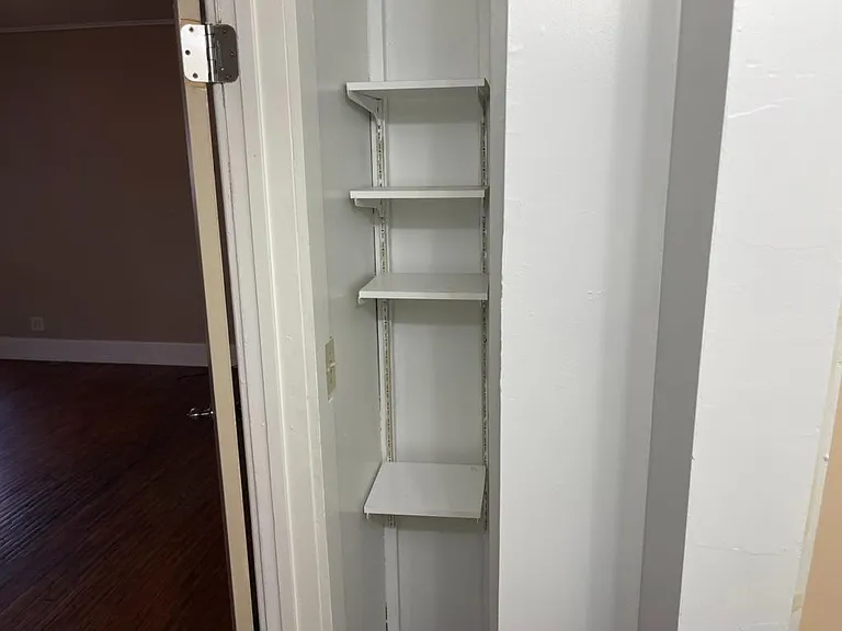 Unit Photo