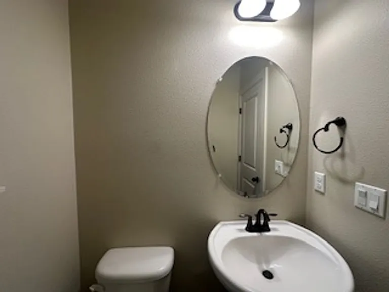 10136 SW Barber St — Photo 16