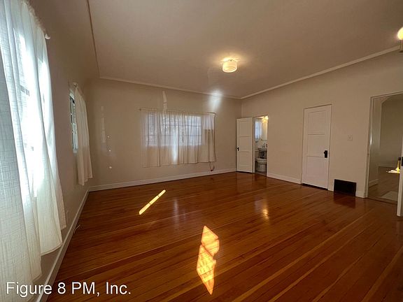 3rd image of 1442 Echo Park Ave
