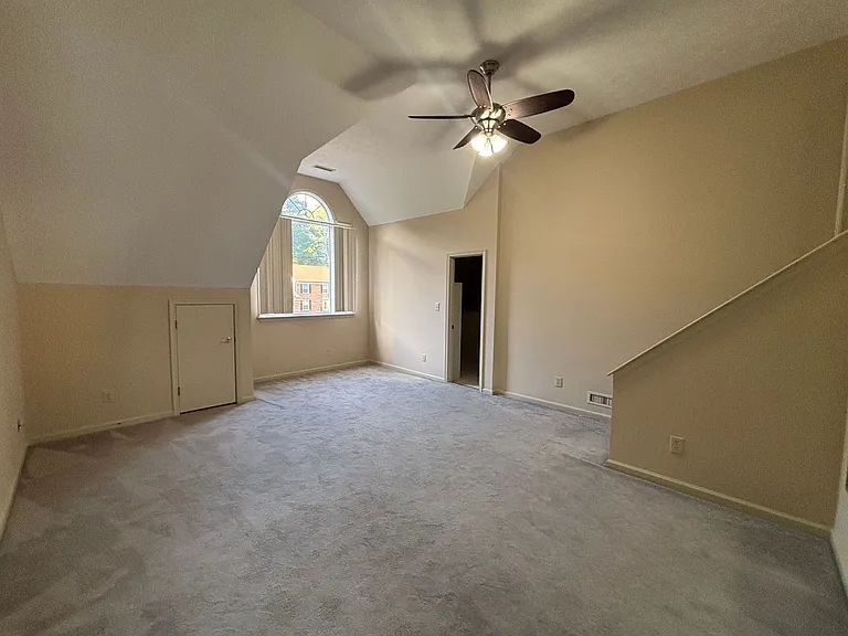 112 Jesse St — Photo 24