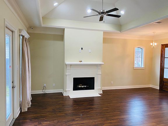 3rd image of 104 Meadow Gate Dr