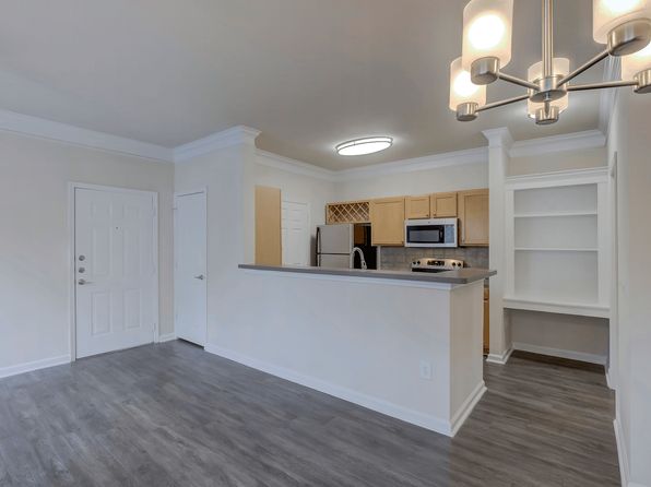 425 Williams Dr APT 524