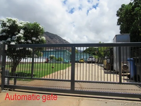 84-694A Lahaina St, Waianae, HI 96792