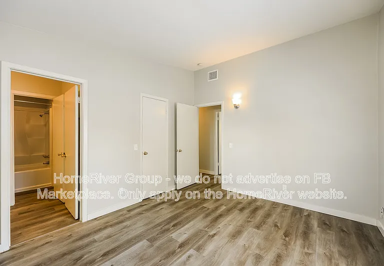 4814 Castle Arms — Photo 10