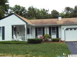 4 Valley Ct, Manchester Township, NJ 08759