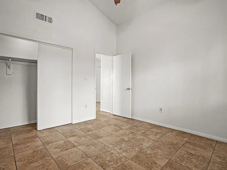 9321 Chantilly Dr — Photo 9