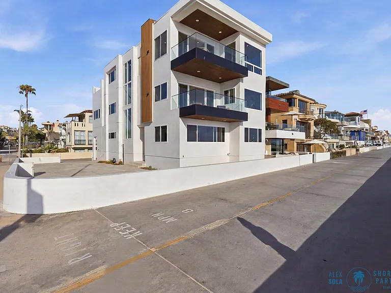 A dream home for those seeking enjoying a luxurious beach lifestyle.
