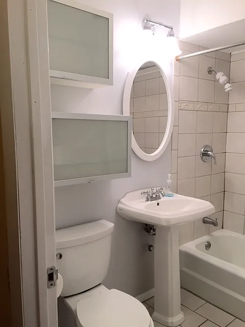 644 W Arlington Pl APT 2C photo 1