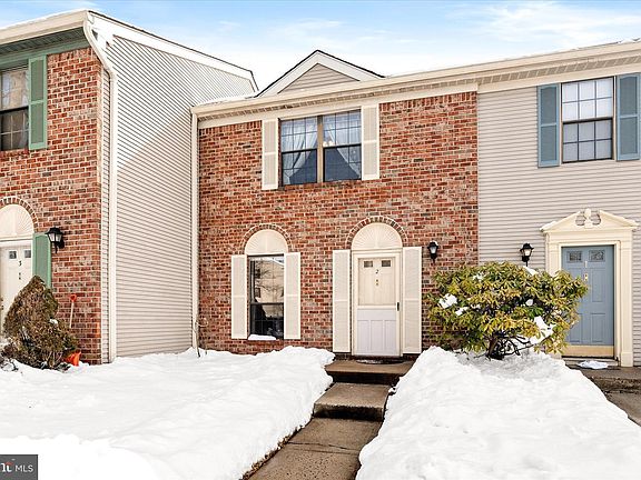 2nd image of 2 Britton Ct