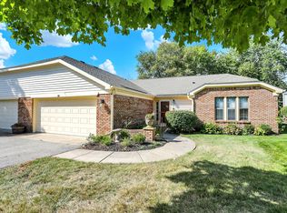 60 Dominion Dr, Zionsville, IN
