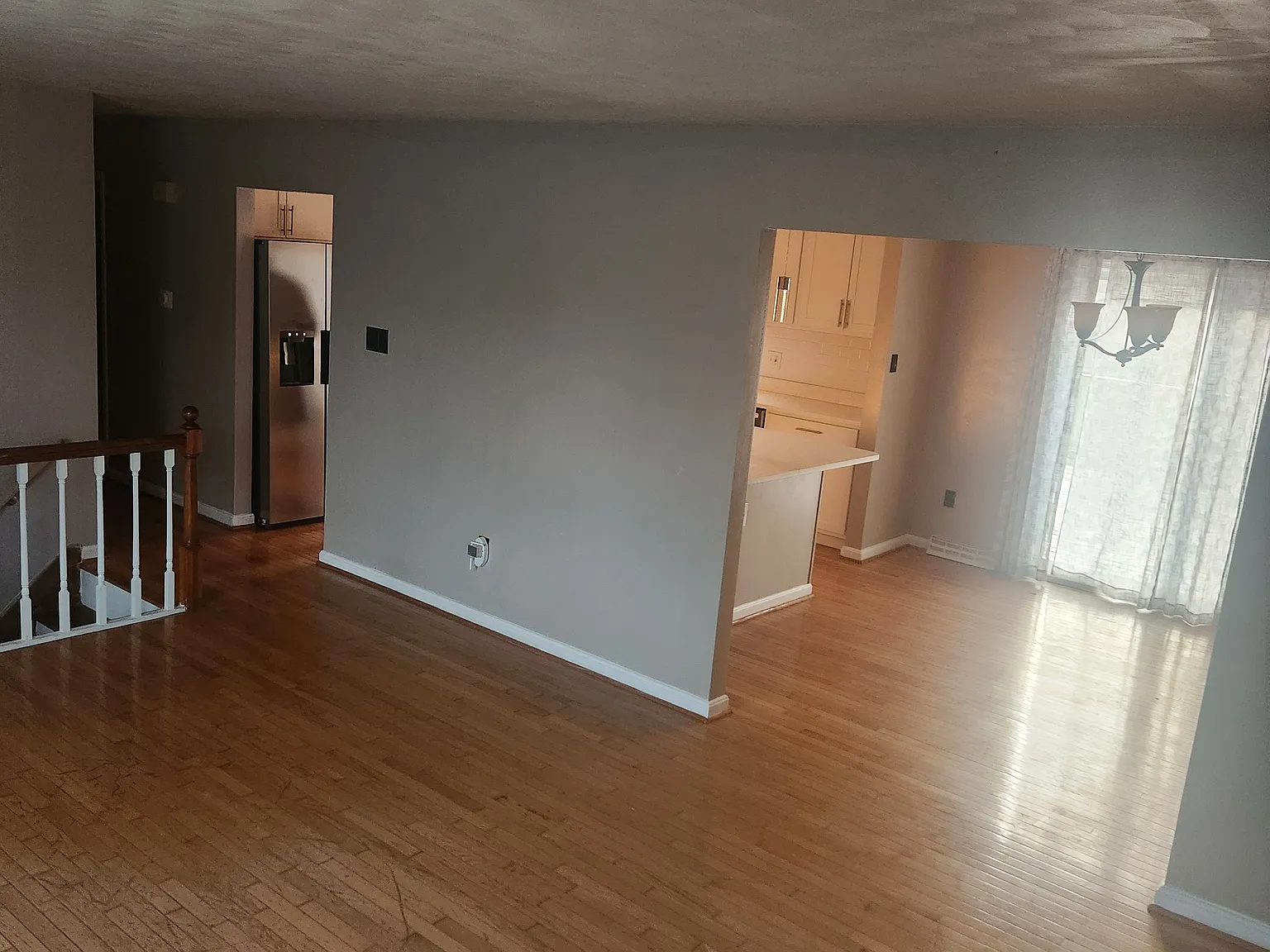 5 bed, 2246 sqft, $2,900 — Photo 2