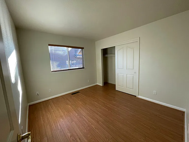 1580 Rehrmann Dr — Photo 23