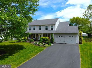 6120 Hearthstone Dr, Pipersville, PA 18947