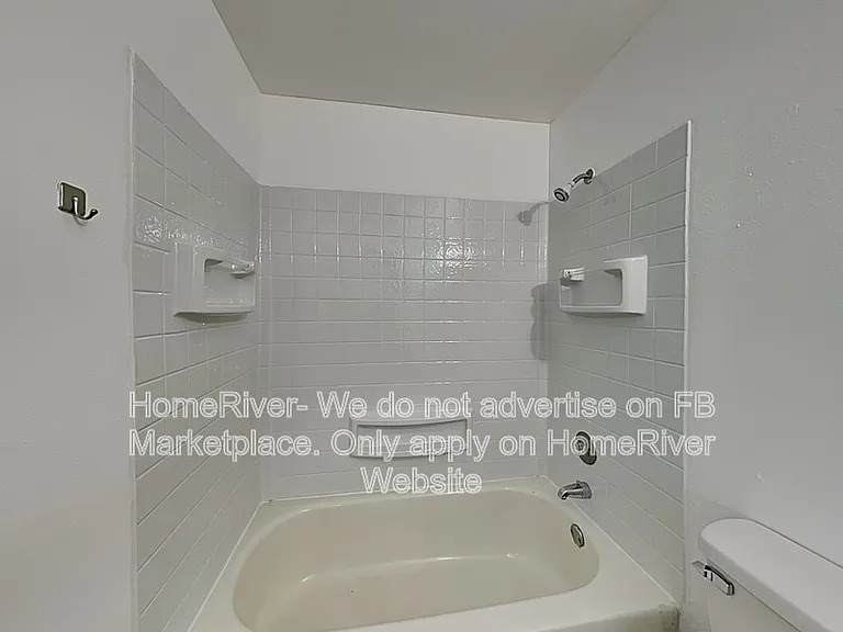 12620 E 31st Ave — Photo 16