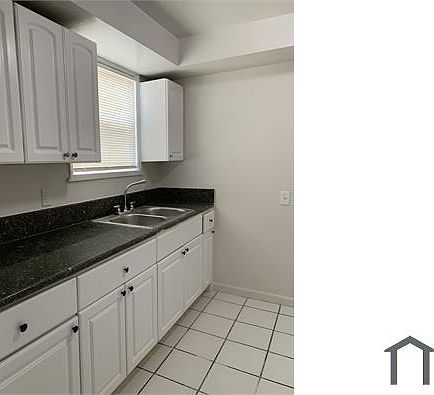 1st image of 10602 S Van Ness Ave #1