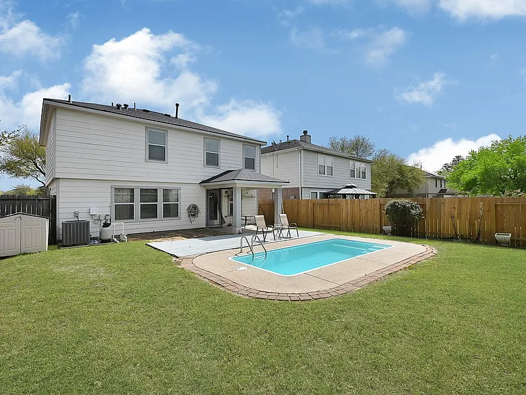 29207 Legends Hill Dr — Photo 22