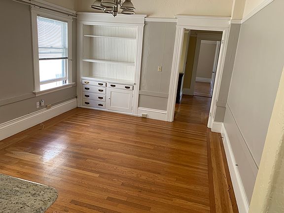 5th image of 3128 College Ave #3128