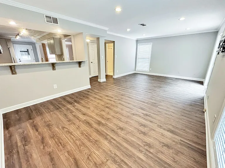 5030 Meadow Ln — Photo 7