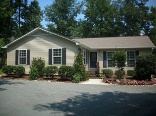 106 Yorktown Blvd, Lake of the Woods, VA 22508