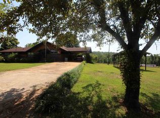 1406 Greenfield Rd, Westminster, SC 29693