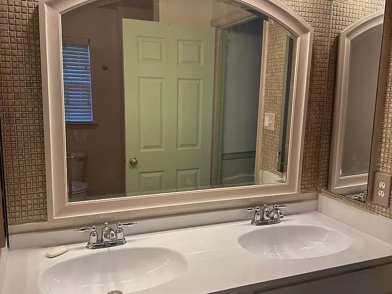 10519 Mountain Gate Way — Photo 2