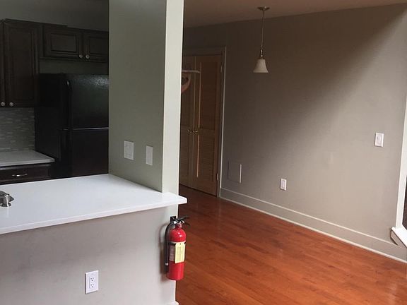 3rd image of 3643 Lancaster Ave APT A