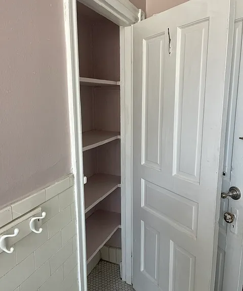 914 N Franklin St #2 — Photo 23