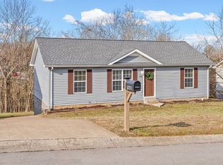 960 Granny White Rd, Clarksville, TN 37040