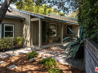 11317 Riverside Dr, Los Angeles, CA 91602
