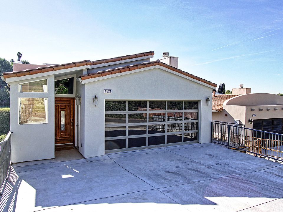 1st image of 3624 Parrish Ave