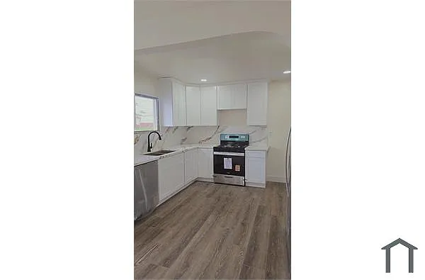 Building Photo - 8941 S Saint Andrews Pl