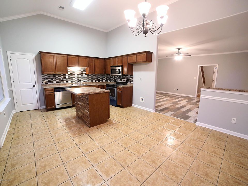 1st image of 1319 Arbor Lake Dr N