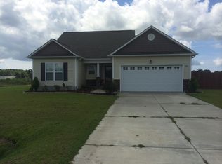 101 Grist Mill Dr, Havelock, NC 28532