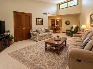 2680 Oxford St N APT 140, Roseville, MN 55113