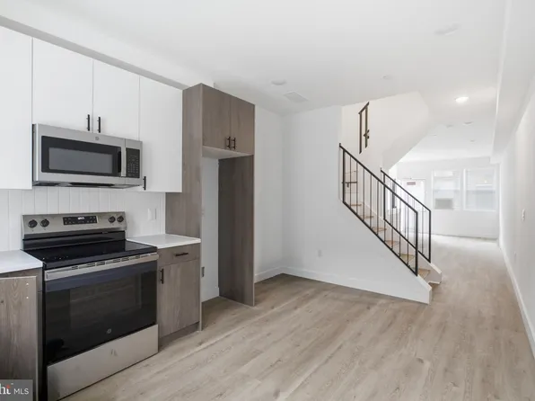 1027 W Arizona St, Philadelphia, PA 19133