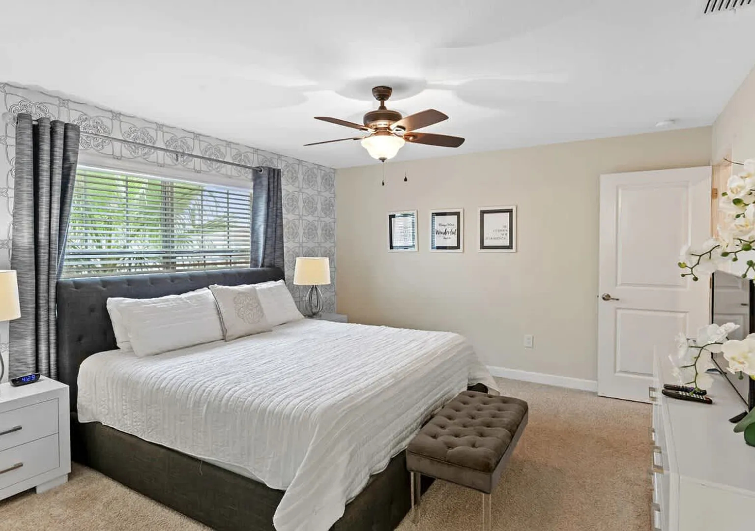 Mickeys Magical Home 4BR with Private Pool — Photo 3