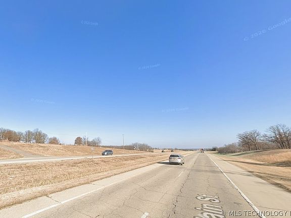 2nd image of E Main St