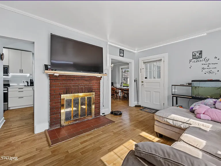 26 Herkimer St — Photo 6