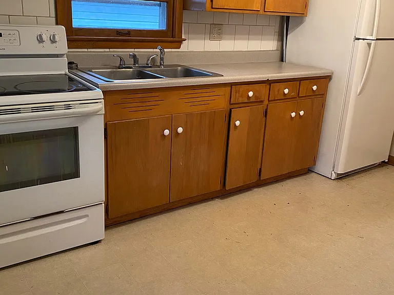 10606 E Kentucky Ave — Photo 2