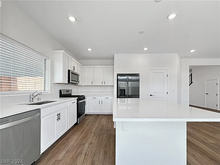 10280 Beckenham Hills St — Photo 7