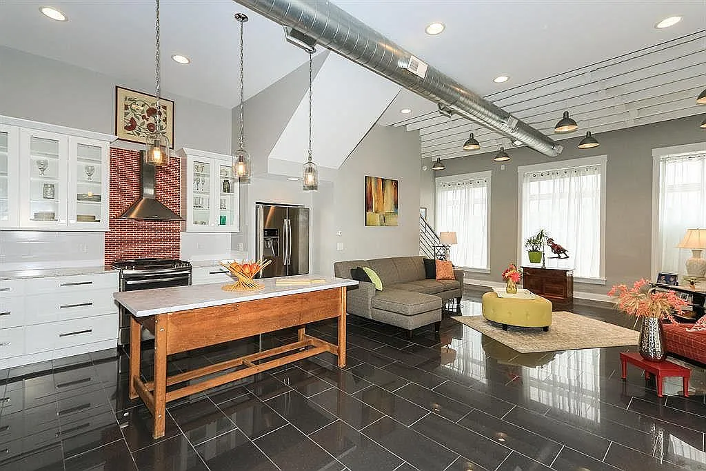 2 bed, 2.5 bath, 1750 sqft, $2,790 — Photo 1