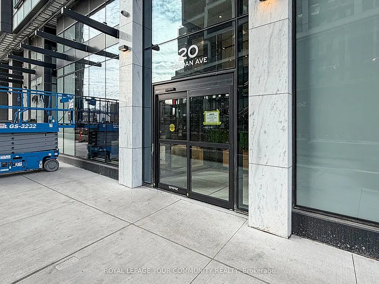 20 Soudan Ave #2504 — Photo 2