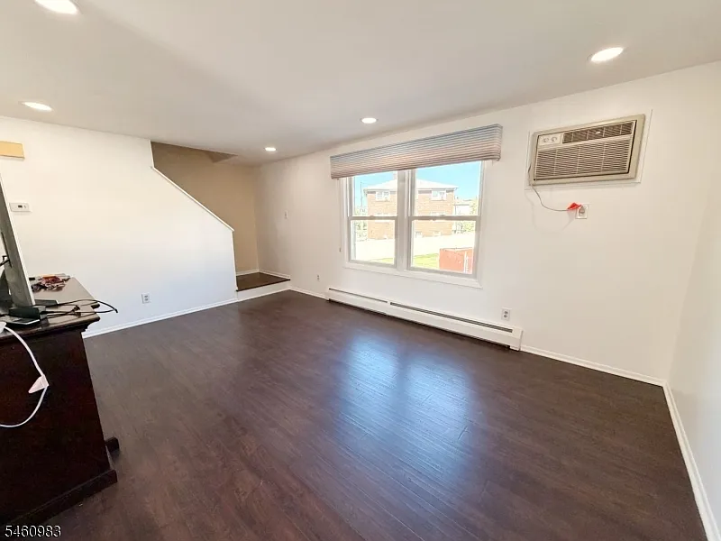 2 bed, 1.5 bath, 1000 sqft, $2,700 — Photo 4