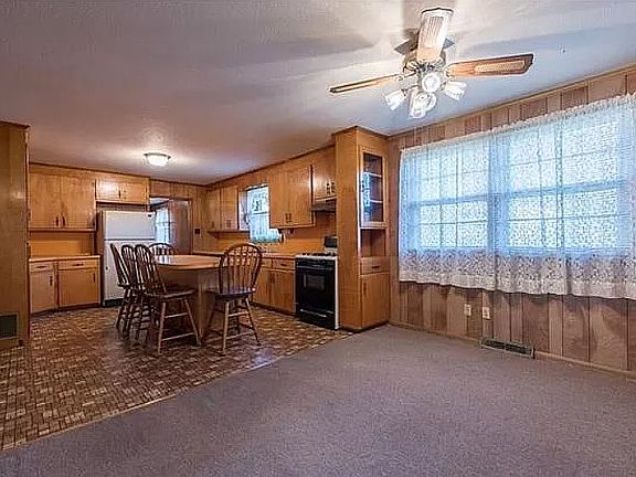 5th image of 318 Hazelwood Dr