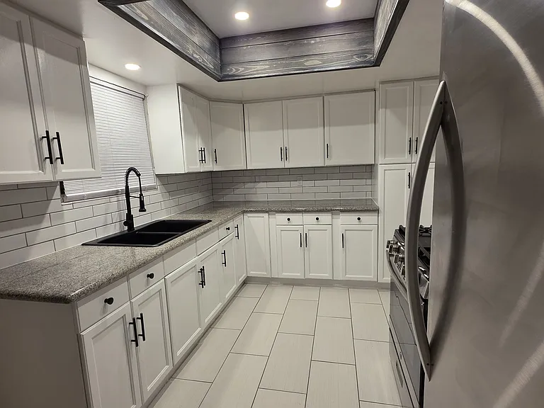 4713 W Avenue M4 — Photo 6
