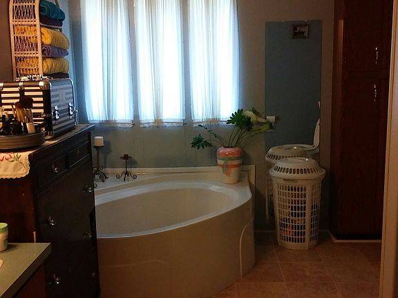 2nd image of 152 Nautical Shores Dr